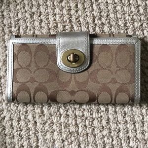 Coach wallet